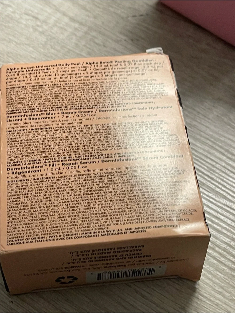 Sephora Peach & Gold Beauty Insider Gift Box with Black-White Ribbon